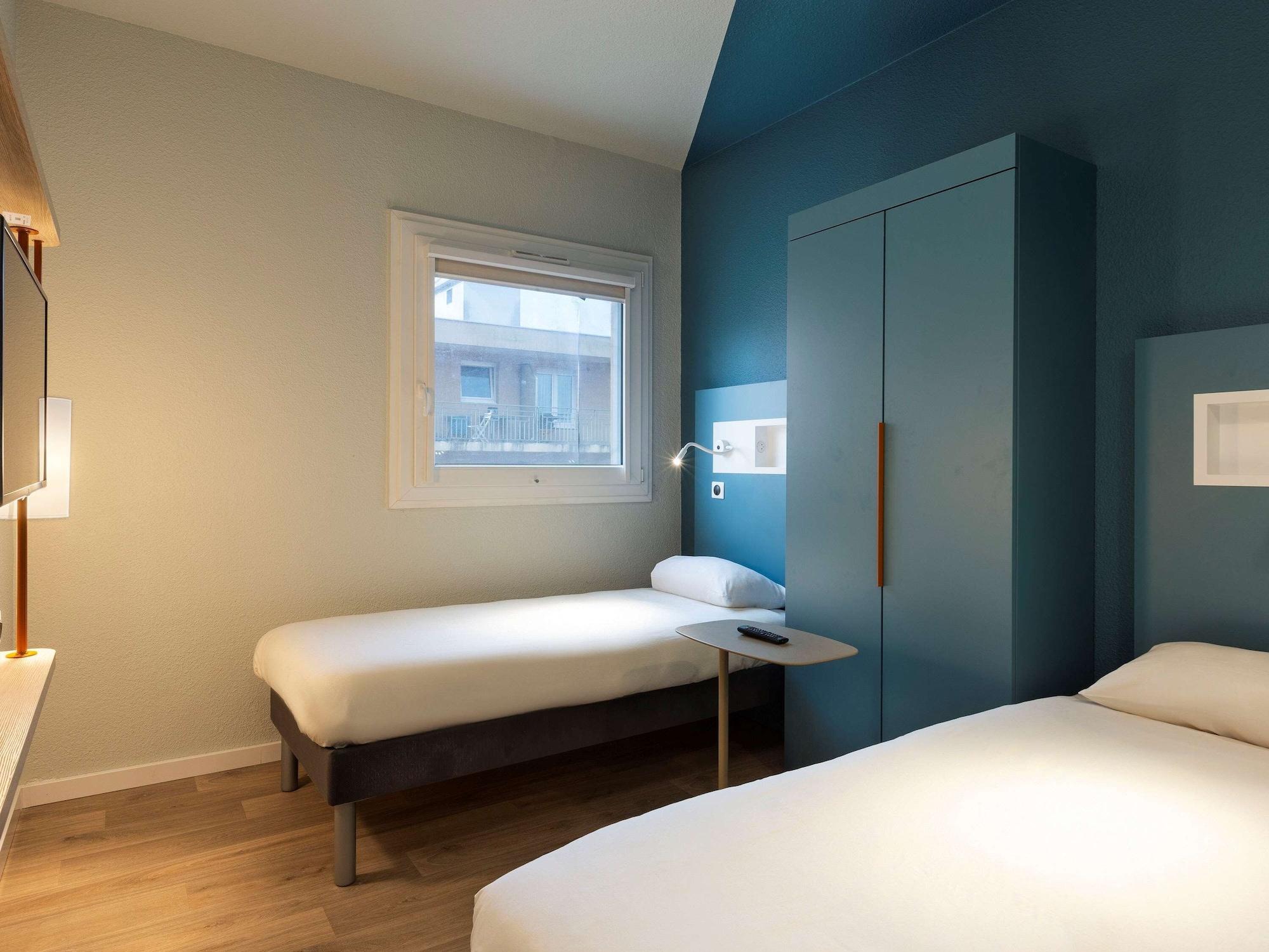 Ibis Budget Bourgoin Jallieu Centre Exterior photo
